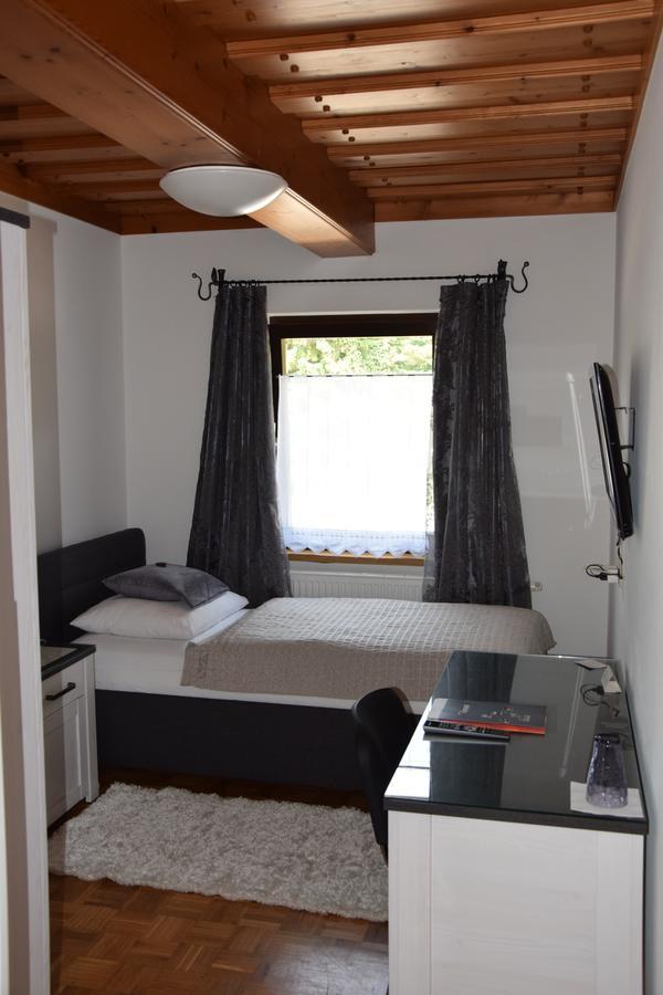 Landgasthof Steinmuehl Hofbauer Fruehstueckspension Und Campingplatz Waidhofen-Ybbs Dış mekan fotoğraf